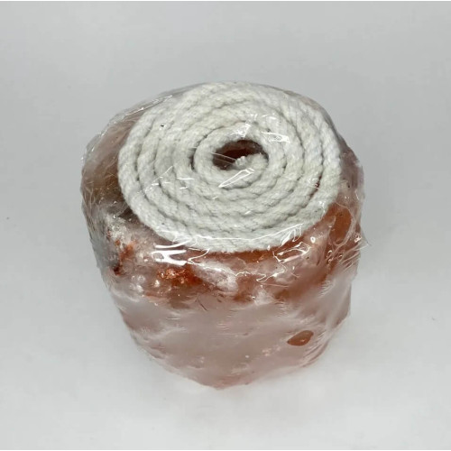 Гималайская соль (лизунец) на веревке 2-3 кг для лошадей и с/х животных